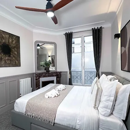 Charming Flat With Lift Near Champ-de-mars Appartamento Parigi